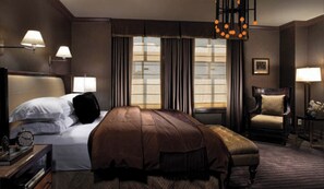 Deluxe Room, 1 Queen Bed, City View (Deluxe Queen) | Frette Italian sheets, premium bedding, down comforters, pillowtop beds