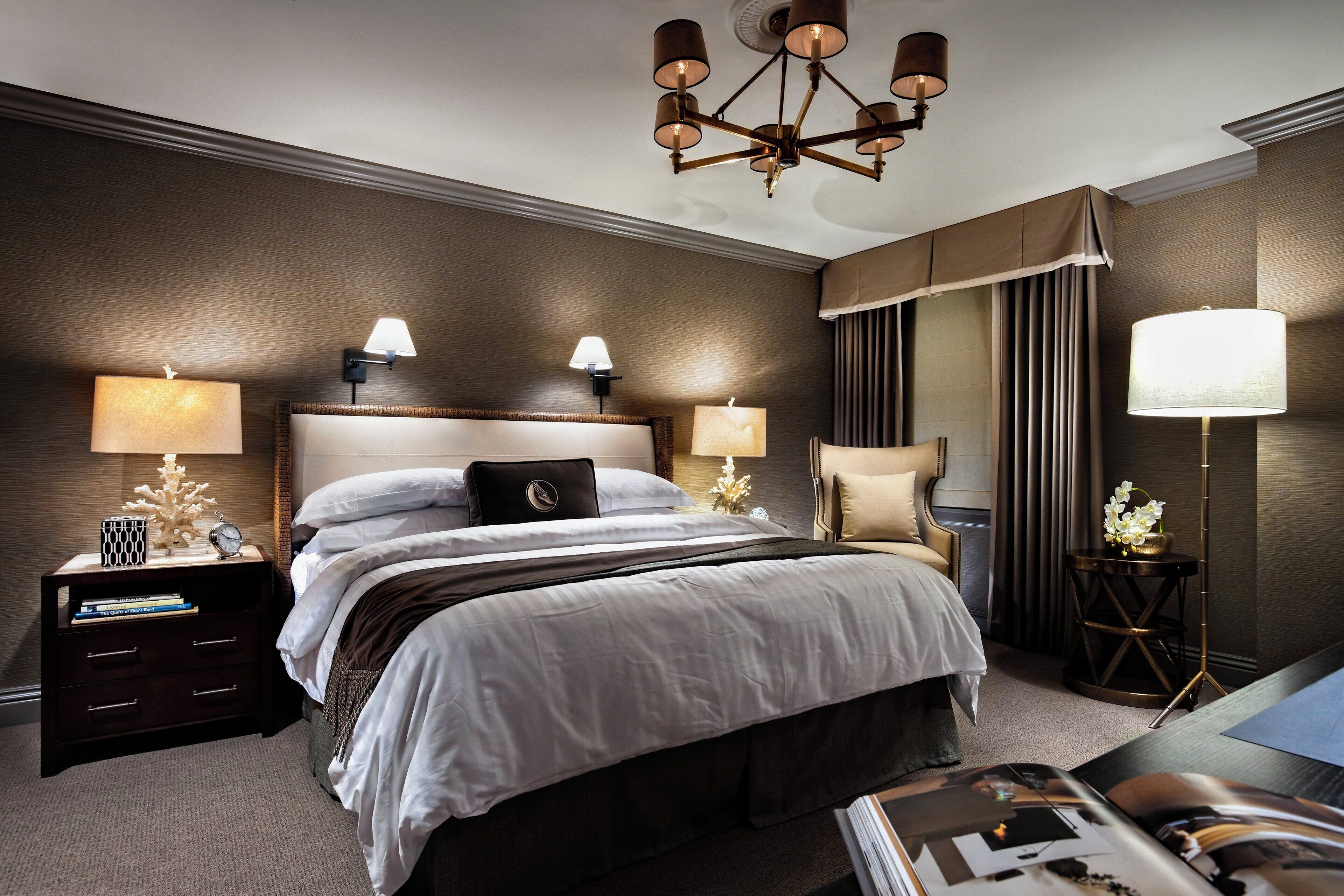 deluxe room, 1 queen bed, city view (deluxe queen) | frette italian sheets, premium bedding, down duvets, pillow-top beds