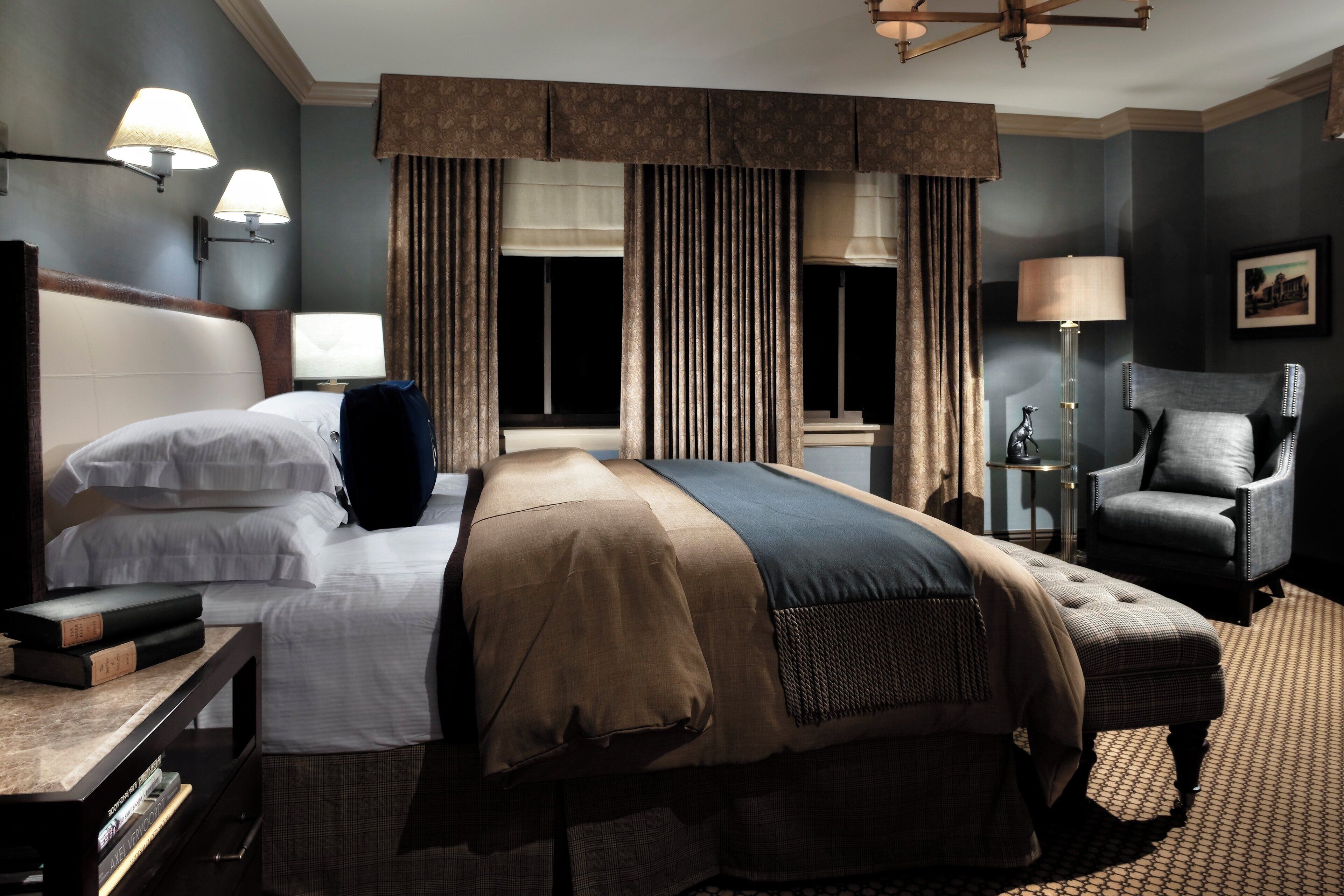 deluxe room, 1 queen bed, city view (deluxe queen) | frette italian sheets, premium bedding, down duvets, pillow-top beds