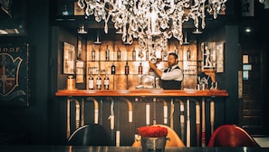 Bar (in der Unterkunft)