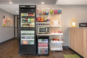 Food and drink - Spark by Hilton Asheville Blue Ridge Parkway (Asheville)