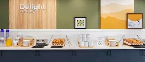 Free daily continental breakfast