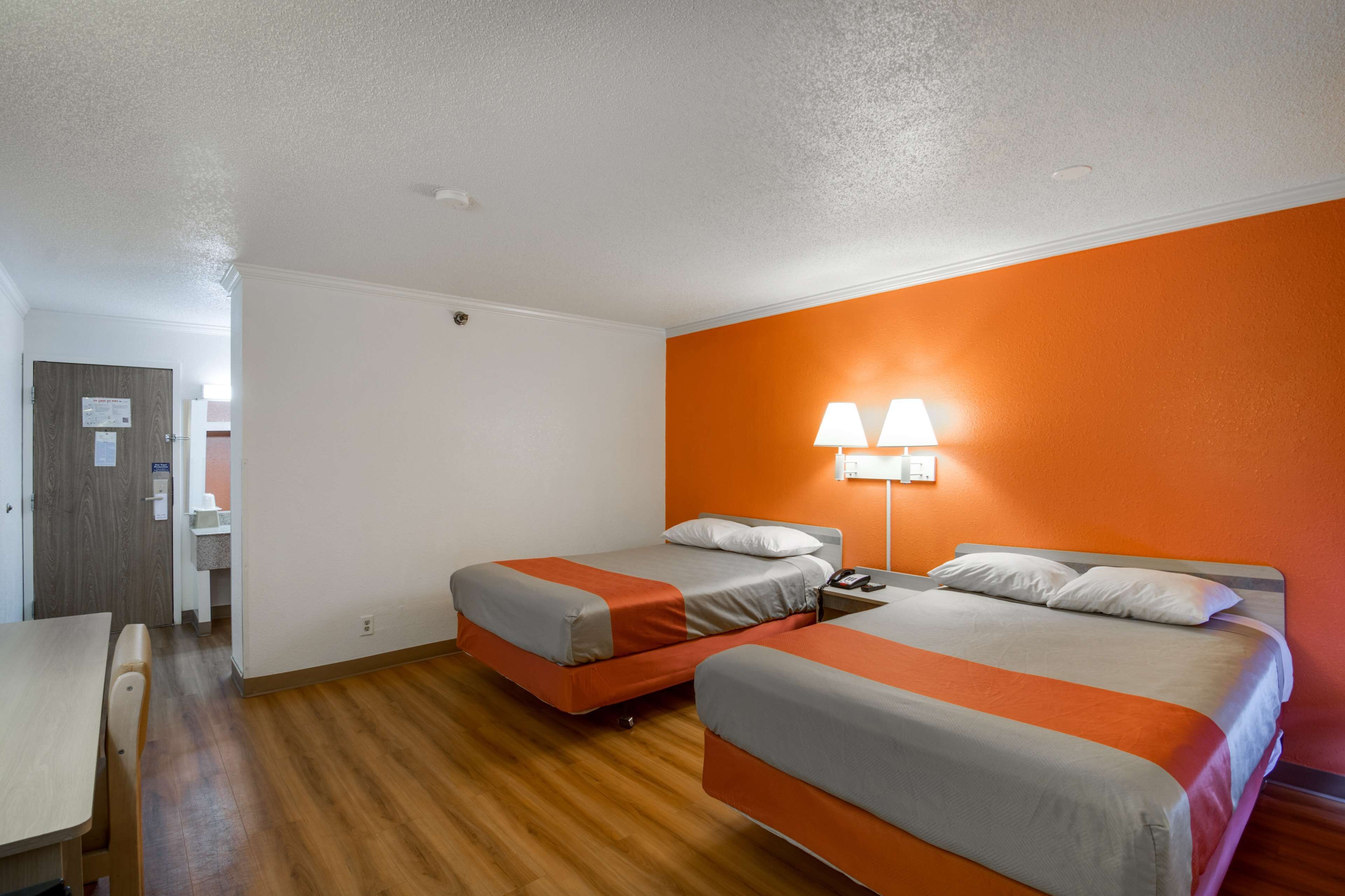 Foto - Motel 6 Waukegan, IL