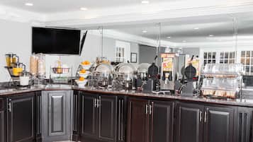 Free daily continental breakfast
