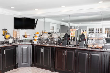 Free daily continental breakfast