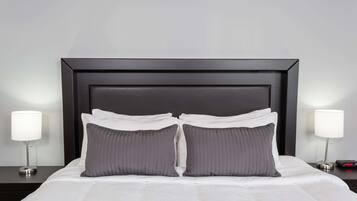 Roupas de cama antialérgicas, individualmente mobiliados, escrivaninha