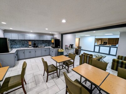 La Quinta Inn by Wyndham Chicago Willowbrook
