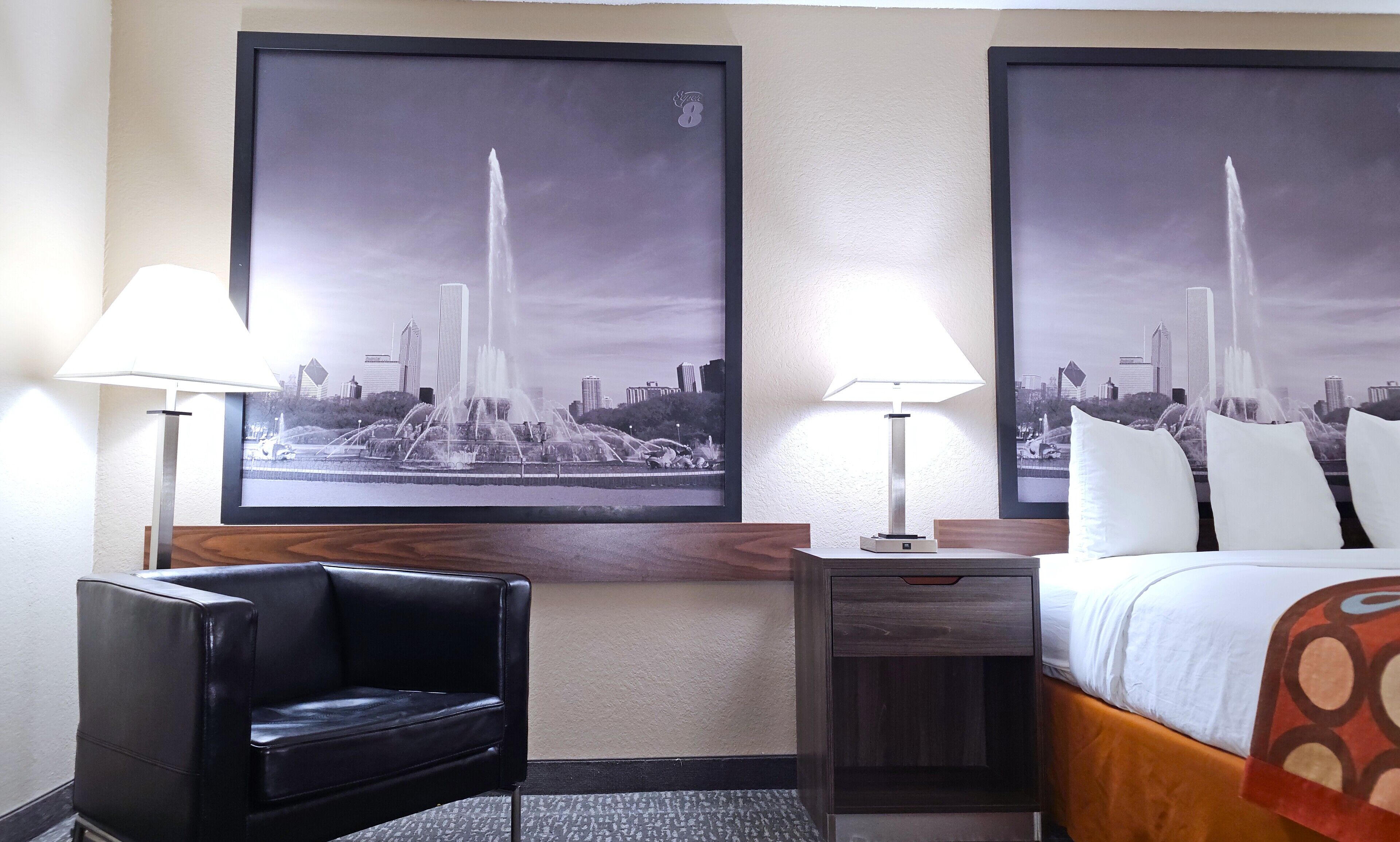 ルーム クイーンベッド 1 台 バリアフリー 禁煙 (Mobility Accessible) | ピロートップベッド、デスク、ノートパソコン用作業スペース、アイロン / アイロン台