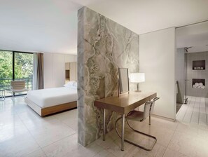 Premium bedding, down comforters, pillowtop beds, in-room safe - Hyatt Lodge Oak Brook Chicago (Oak Brook)