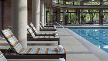 Indoor pool, pool loungers