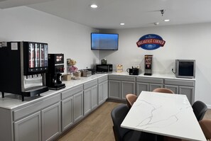 Desayuno continental incluido todos los días 