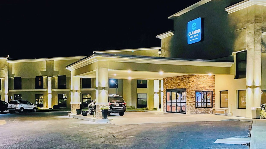 Clarion Inn & Suites
