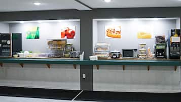 Petit déjeuner continental compris
