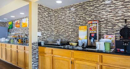 Quality Inn & Suites Greensburg I-74