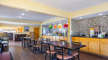 Café da manhã continental grátis