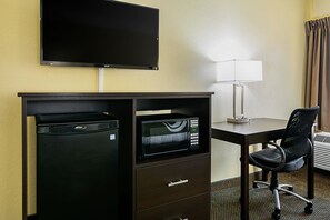 Chambre Standard, 1 très grand lit, non-fumeur | Bureau, fer et planche à repasser, lit de bébé (gratuit)