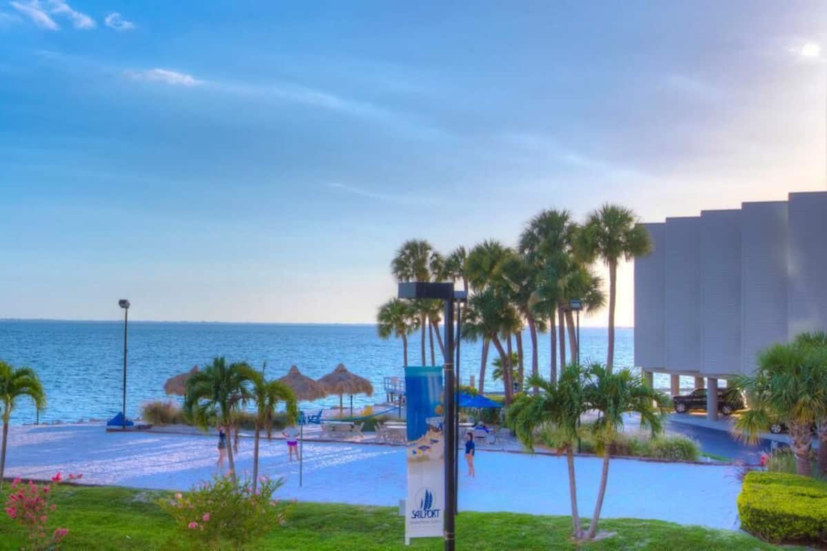 Pool | Outdoor pool, a heated pool, pool umbrellas, sun loungers