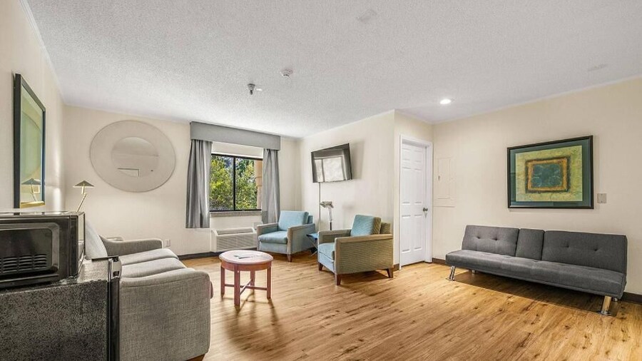 La Quinta Inn & Suites by Wyndham Tampa Brandon West