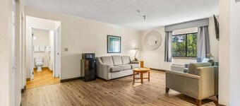 La Quinta Inn & Suites by Wyndham Tampa Brandon West