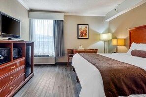 Iron/ironing board, free WiFi, bed sheets, alarm clocks