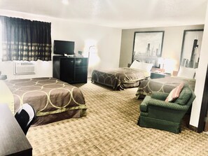 Studio Suite, Berbilang Katil, Non Smoking | Meja, Wi-fi percuma, cadar katil, jam penggera 