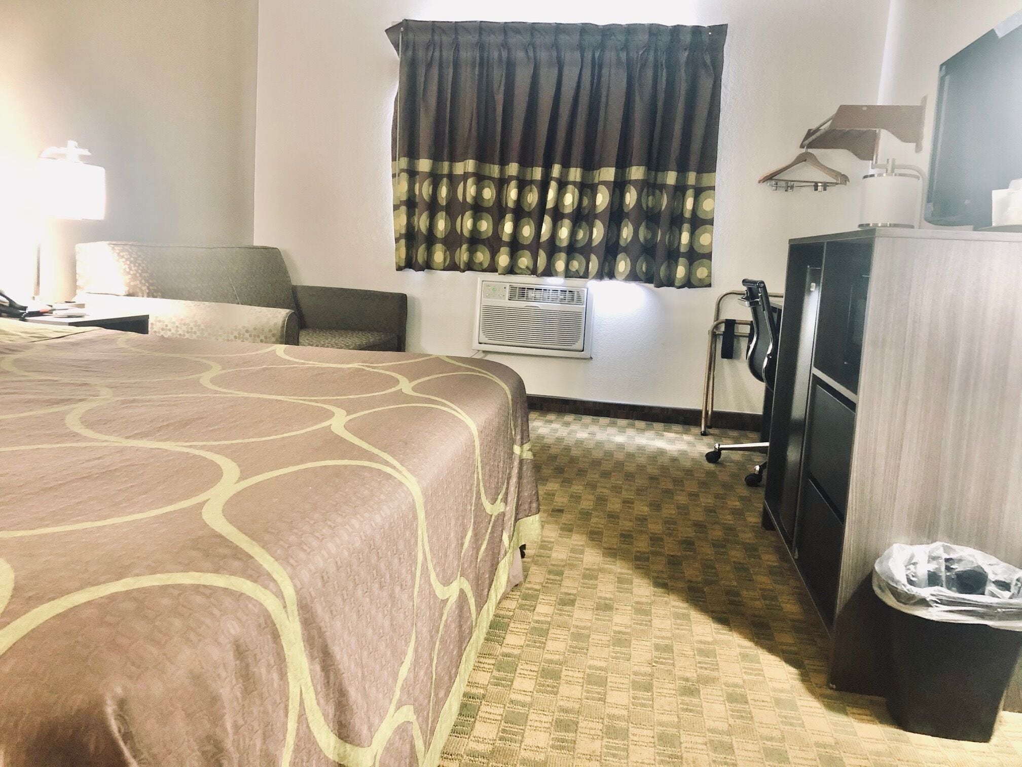 Photo - Super 8 by Wyndham Peru Starved Rock State Park