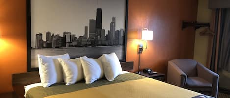 Room, 1 King Bed, Non Smoking | Desk, free WiFi, bed sheets