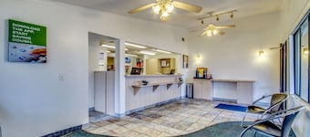 Motel 6 Saint Joseph, MO