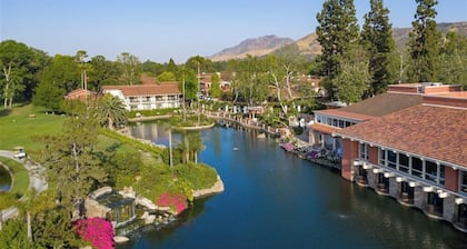 Westlake Village Inn (49594)