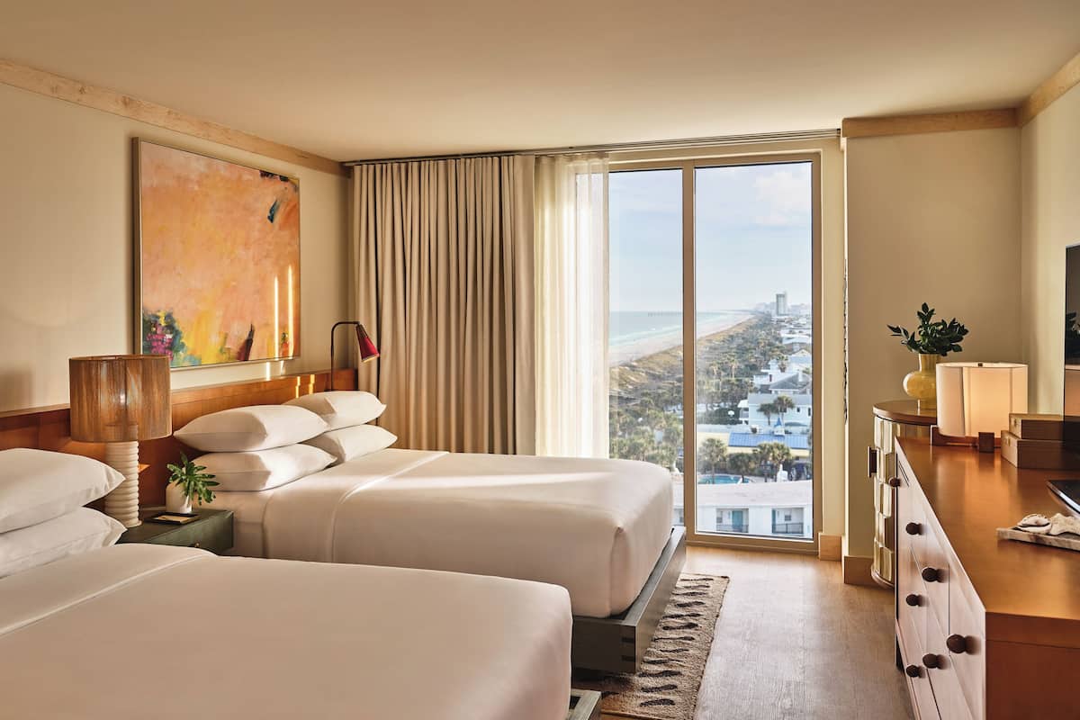 Hochwertige Bettwaren, Pillowtop-Betten, Minibar, Zimmersafe