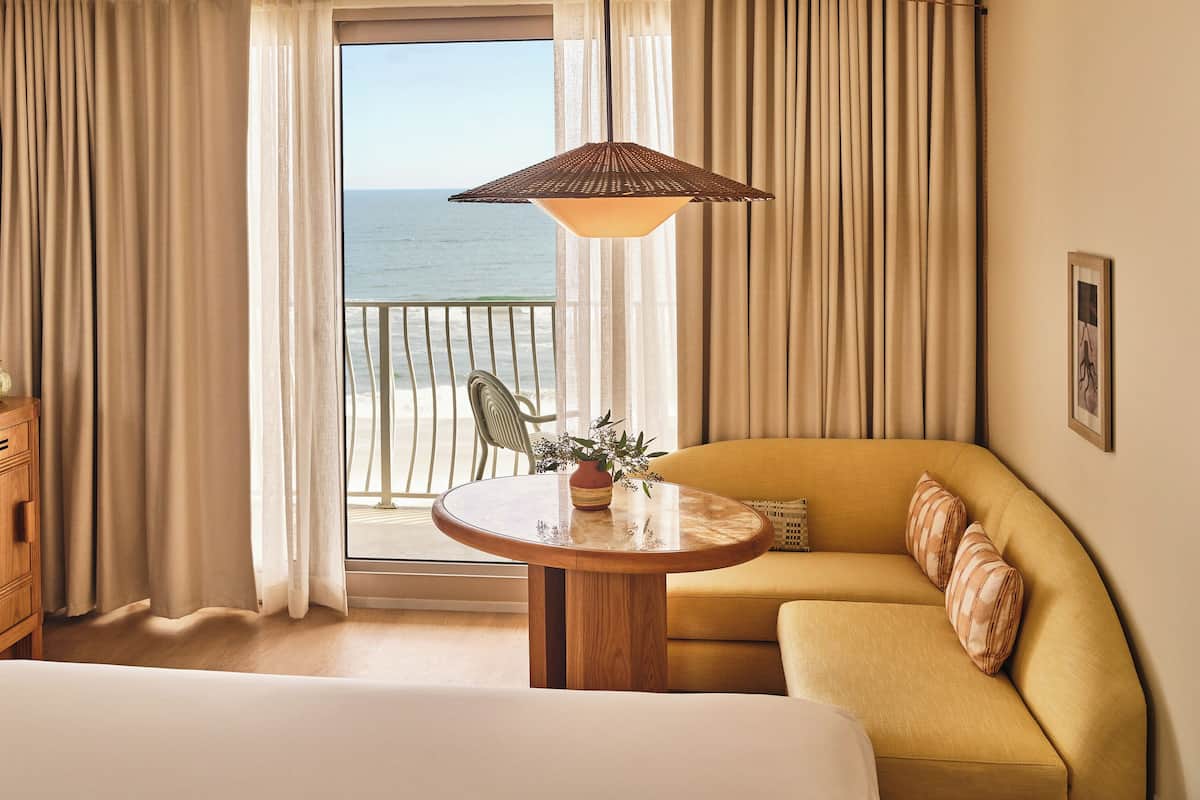 Zimmer, 1 King-Bett, Meerseite (Dune House Preview, Corner)