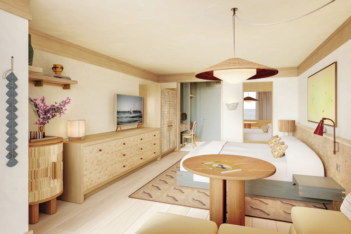 Premium bedding, pillowtop beds, minibar, in-room safe