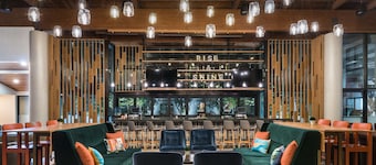 DoubleTree by Hilton Gainesville