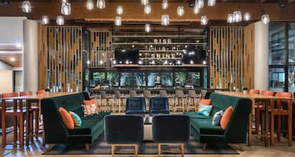 DoubleTree by Hilton Gainesville