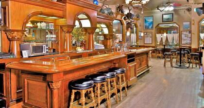 Historic Anchorage Hotel