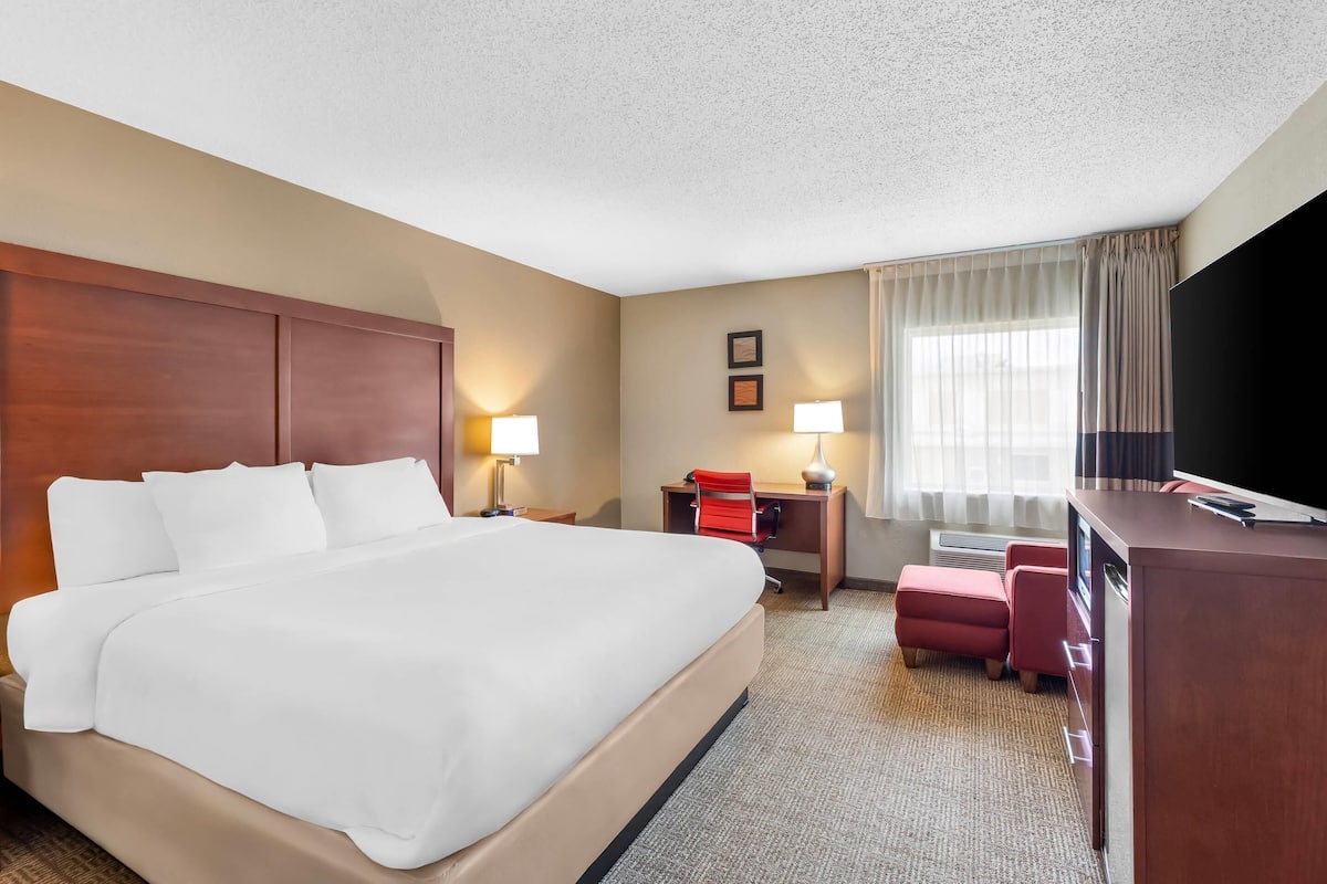 Standard Room, 1 King Bed, Non Smoking