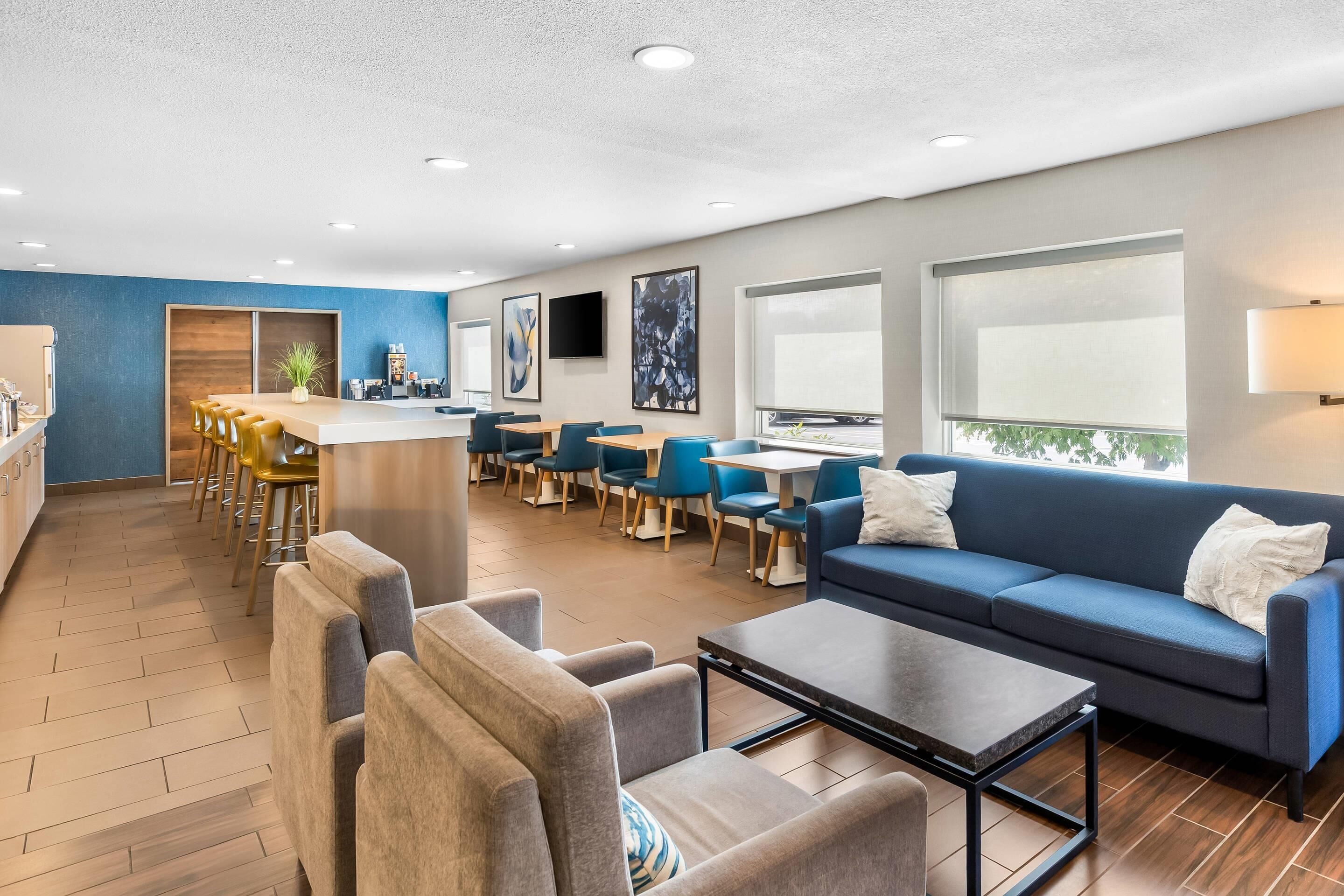 包含每日自助早餐