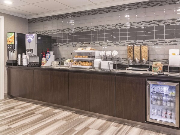 Desayuno continental incluido todos los días
