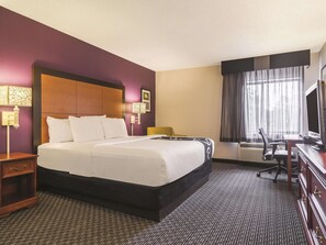 Ropa de cama de alta calidad y escritorio