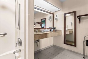 Zimmer, 1 King-Bett, barrierefrei, Nichtraucher | Schreibtisch, Bügeleisen/Bügelbrett, kostenloses WLAN, Bettwäsche