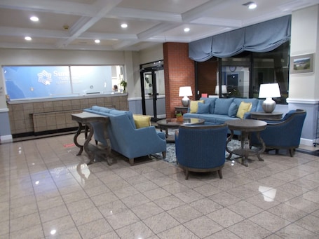 Reception. SureStay Plus Hotel by Best Western St Marys Cumberland