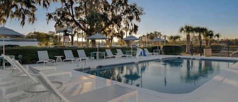 Seasonal outdoor pool