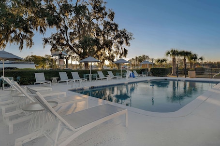 Seasonal outdoor pool