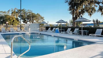 Seasonal outdoor pool