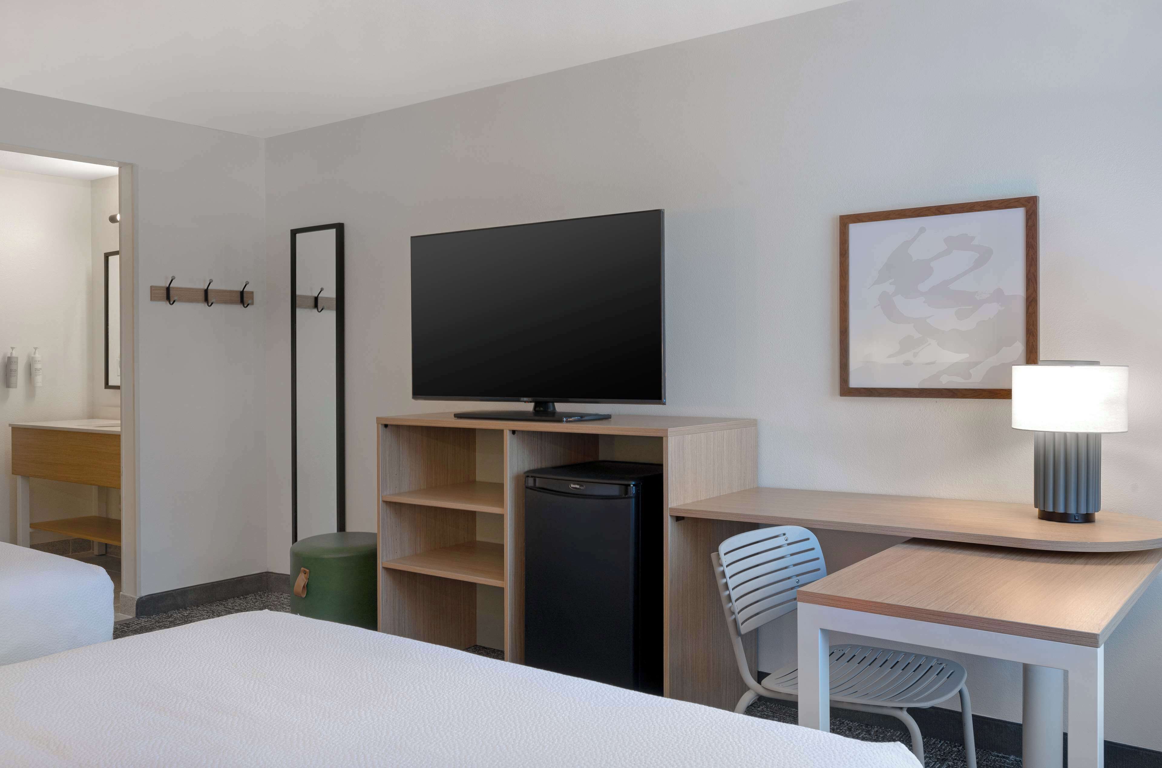 Photo - Spark by Hilton Savannah Midtown