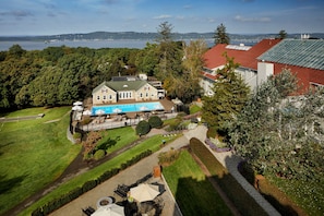 Indoor pool, seasonal outdoor pool - Tarrytown House Estate (Tarrytown)