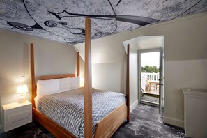 Habitación, 1 cama Queen size (King Mansion with Sundeck) | Ropa de cama de alta calidad y caja de seguridad en la habitación 