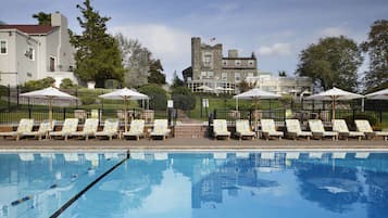 Indoor pool, seasonal outdoor pool