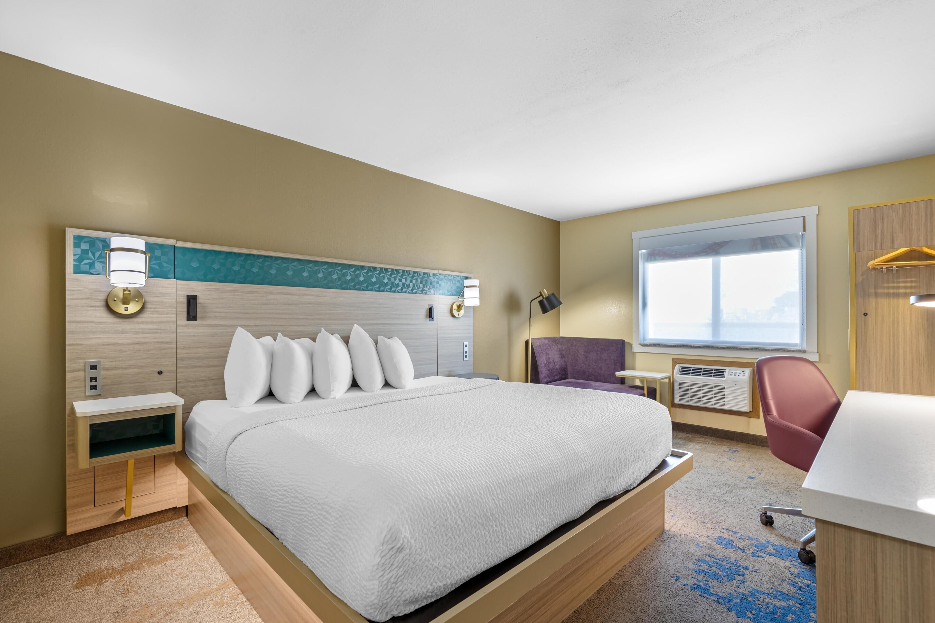 In-room safe, desk, laptop workspace, iron/ironing board