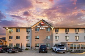 Exterior - Best Western Plus Altoona Inn (Altoona)